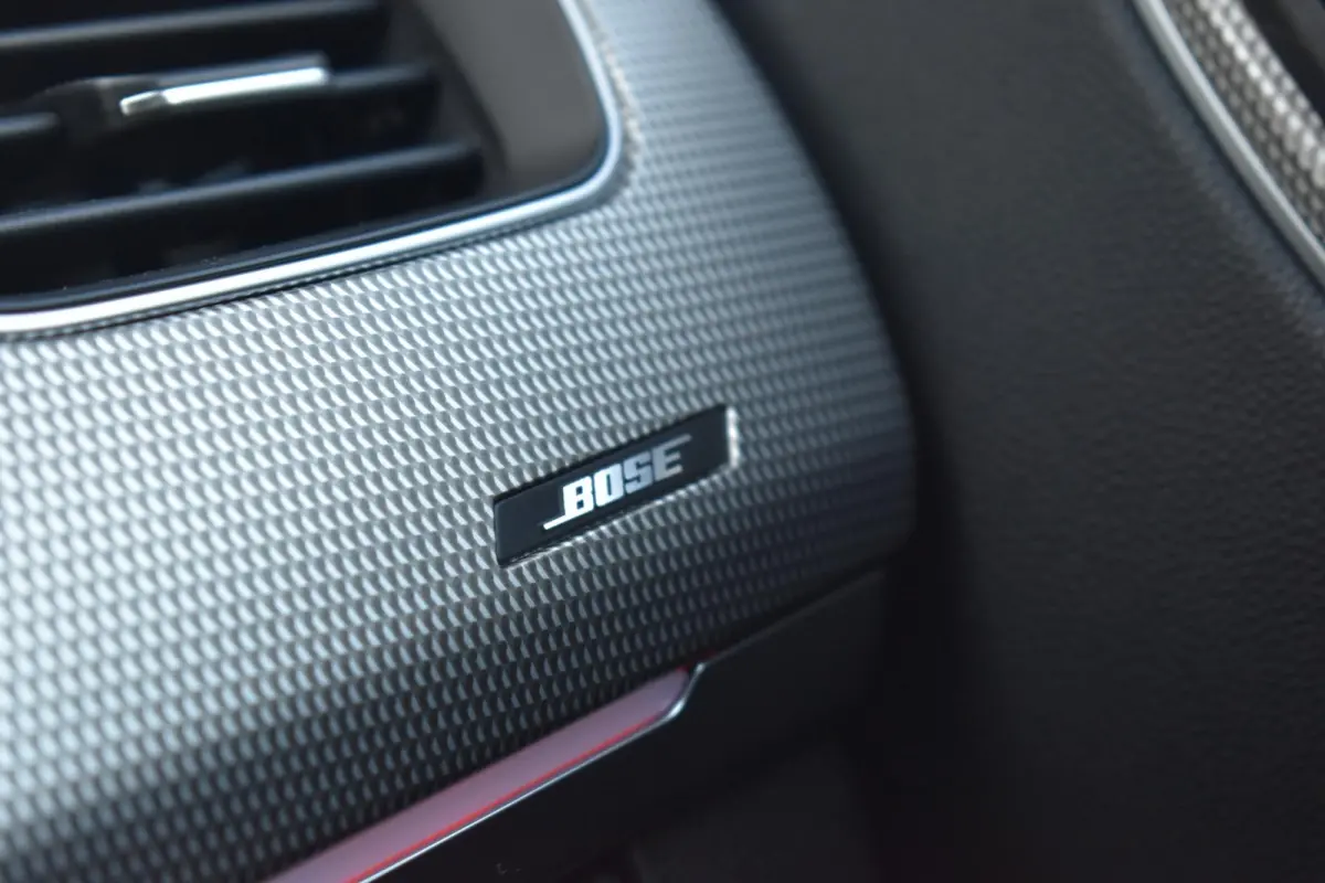 1.6 E-Tech Hybrid 145 Intens Lane Stuurvw Camera Keyless Bose