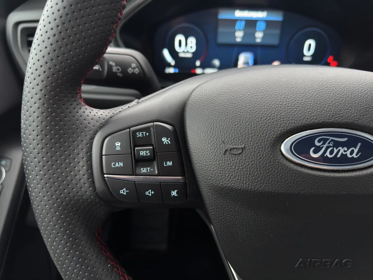 1.0 Hybrid ST Line X | Pano | Winter Pack | Adap. Cruise | Navigatie | Carplay