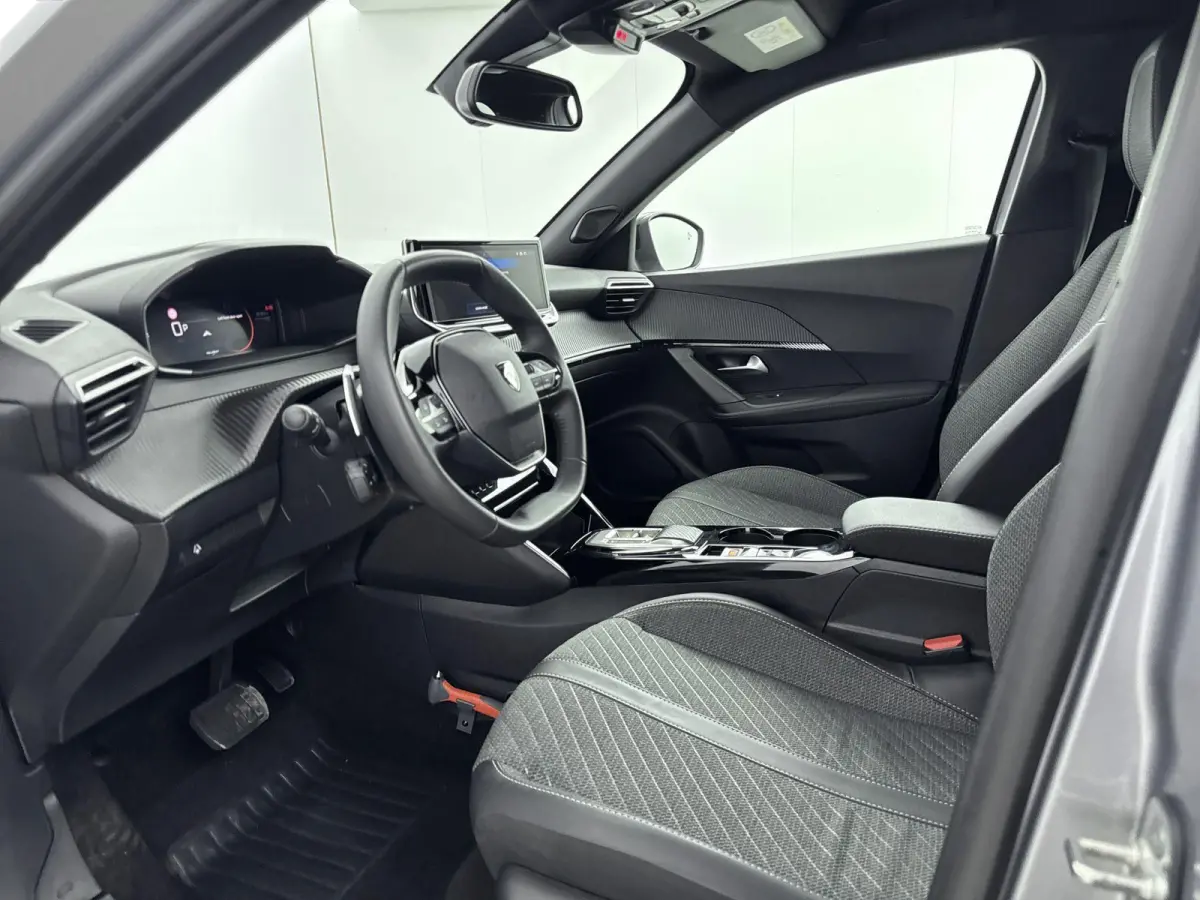 SUV Hybrid 145pk Automaat Allure |  Camera voor en Achter | Draadloos Apple Carplay/Android auto | Cruise Control Adaptief | Dodehoekbewaking | Navigatie