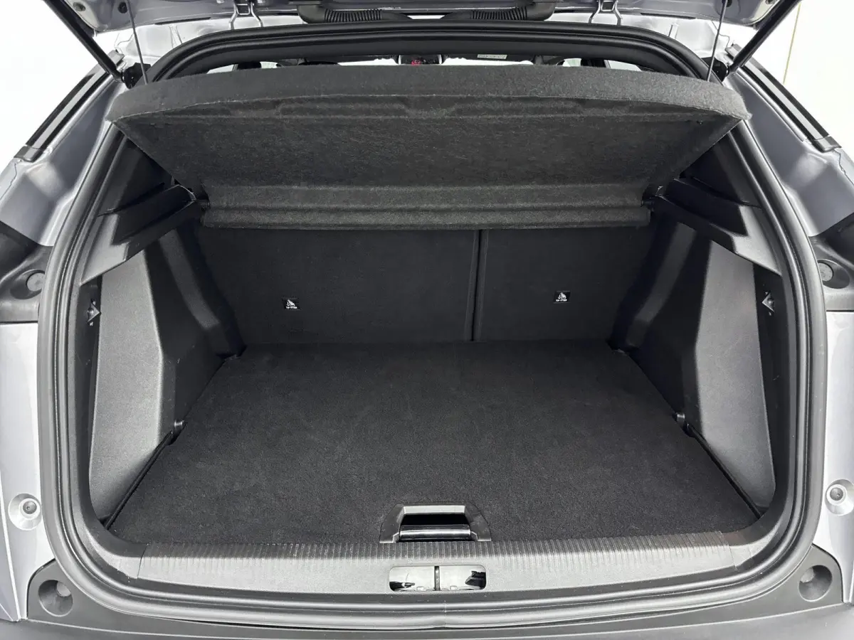 SUV Hybrid 145pk Automaat Allure |  Camera voor en Achter | Draadloos Apple Carplay/Android auto | Cruise Control Adaptief | Dodehoekbewaking | Navigatie