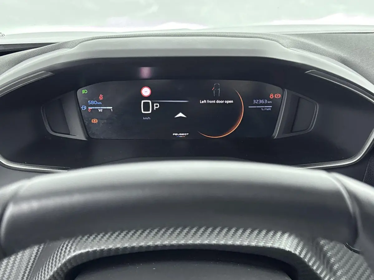 SUV Hybrid 145pk Automaat Allure |  Camera voor en Achter | Draadloos Apple Carplay/Android auto | Cruise Control Adaptief | Dodehoekbewaking | Navigatie