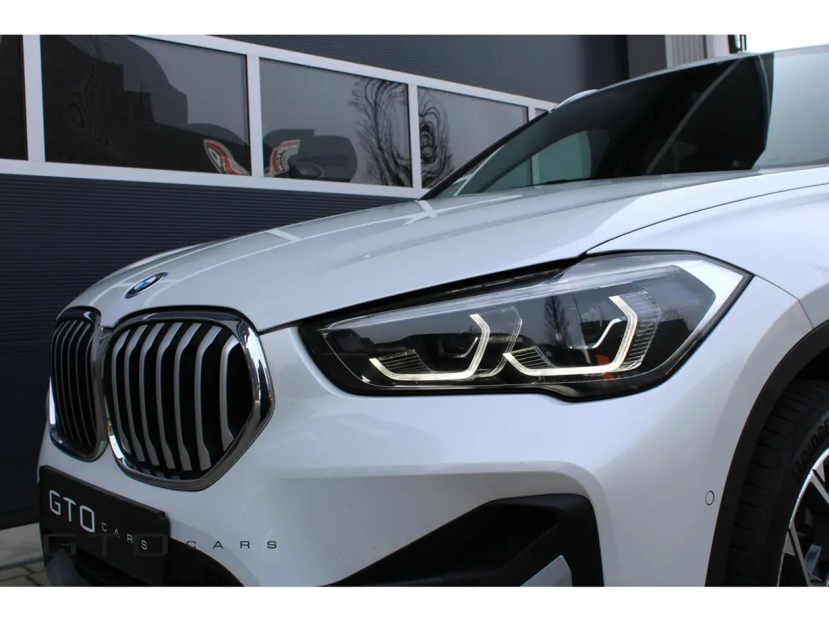 xDrive25e | LED | Getint Glas | Camera | Trekhaak