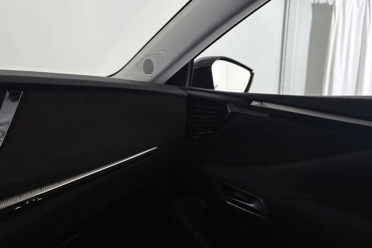 E-Tense Performance Line Navigatie Apple CarPlay Achteruitrijcamera
