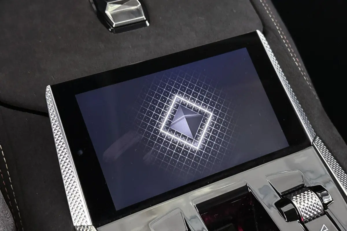 E-Tense Performance Line Navigatie Apple CarPlay Achteruitrijcamera