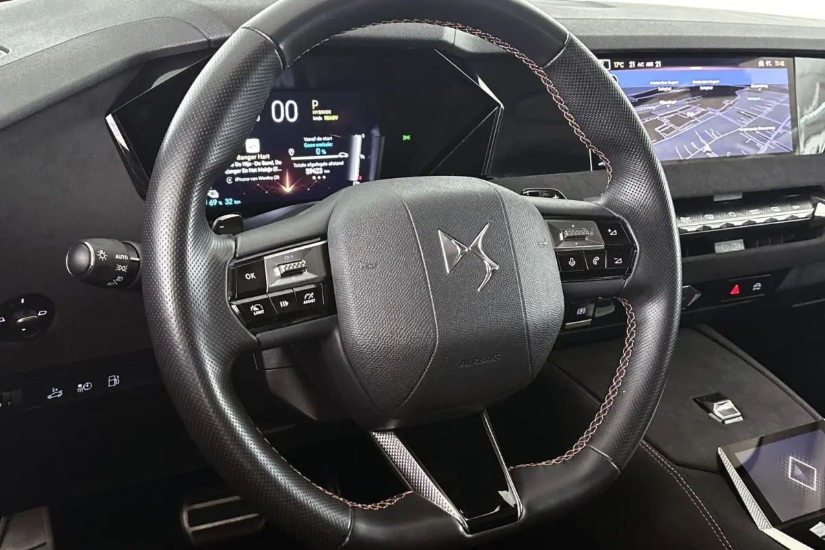 E-Tense Performance Line Navigatie Apple CarPlay Achteruitrijcamera
