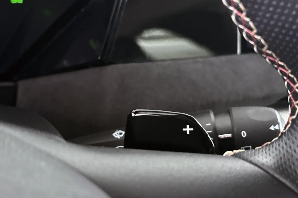 E-Tense Performance Line Navigatie Apple CarPlay Achteruitrijcamera