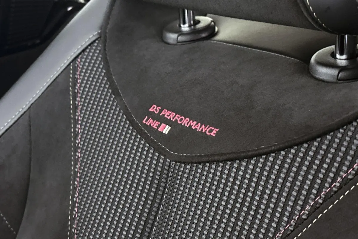 E-Tense Performance Line Navigatie Apple CarPlay Achteruitrijcamera