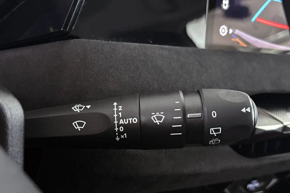 E-Tense Performance Line Navigatie Apple CarPlay Achteruitrijcamera