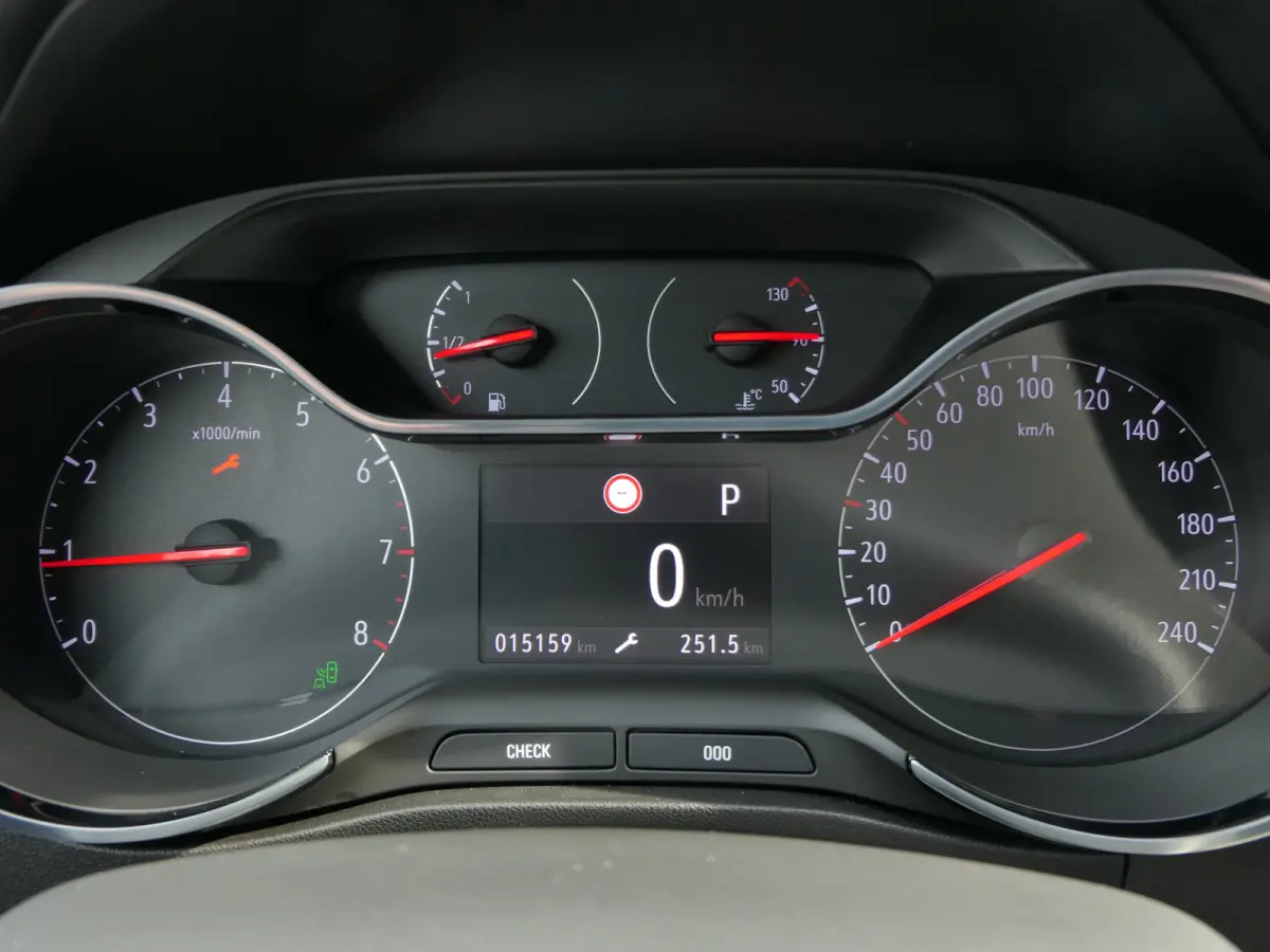 1.2 Turbo Elegance | Automaat | Bluetooth | LMV 16''