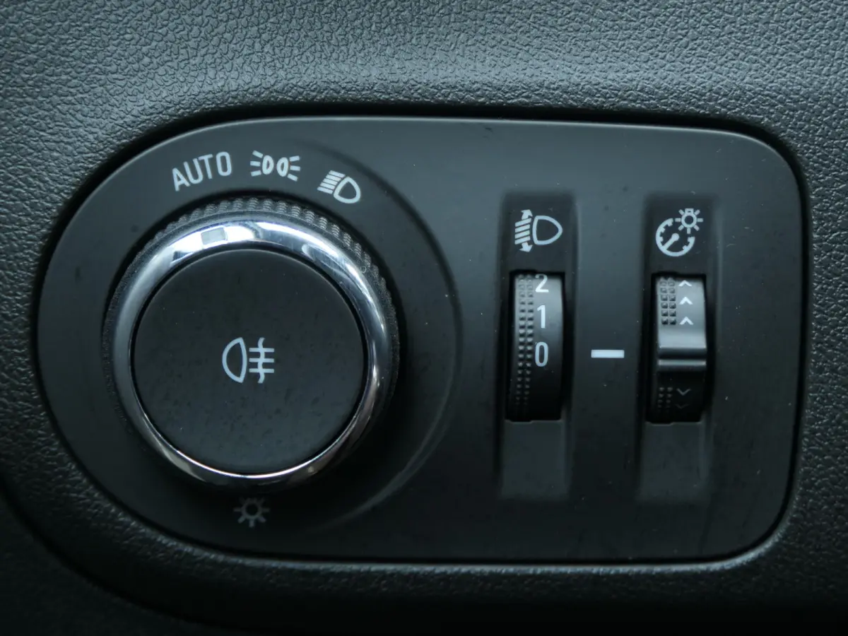1.2 Turbo Elegance | Automaat | Bluetooth | LMV 16''