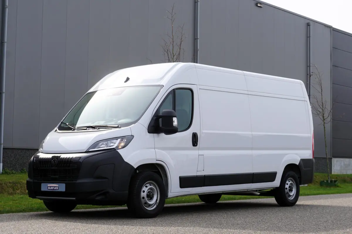 2.2 BlueHDi 140 S&S L3H2 3.5t |Standkachel |Camera |Cruise |Navi |Betimmering |Stoelverwarming |Bluetooth media en telefonie |1e eigenaar |Topstaat |Lage km-stand