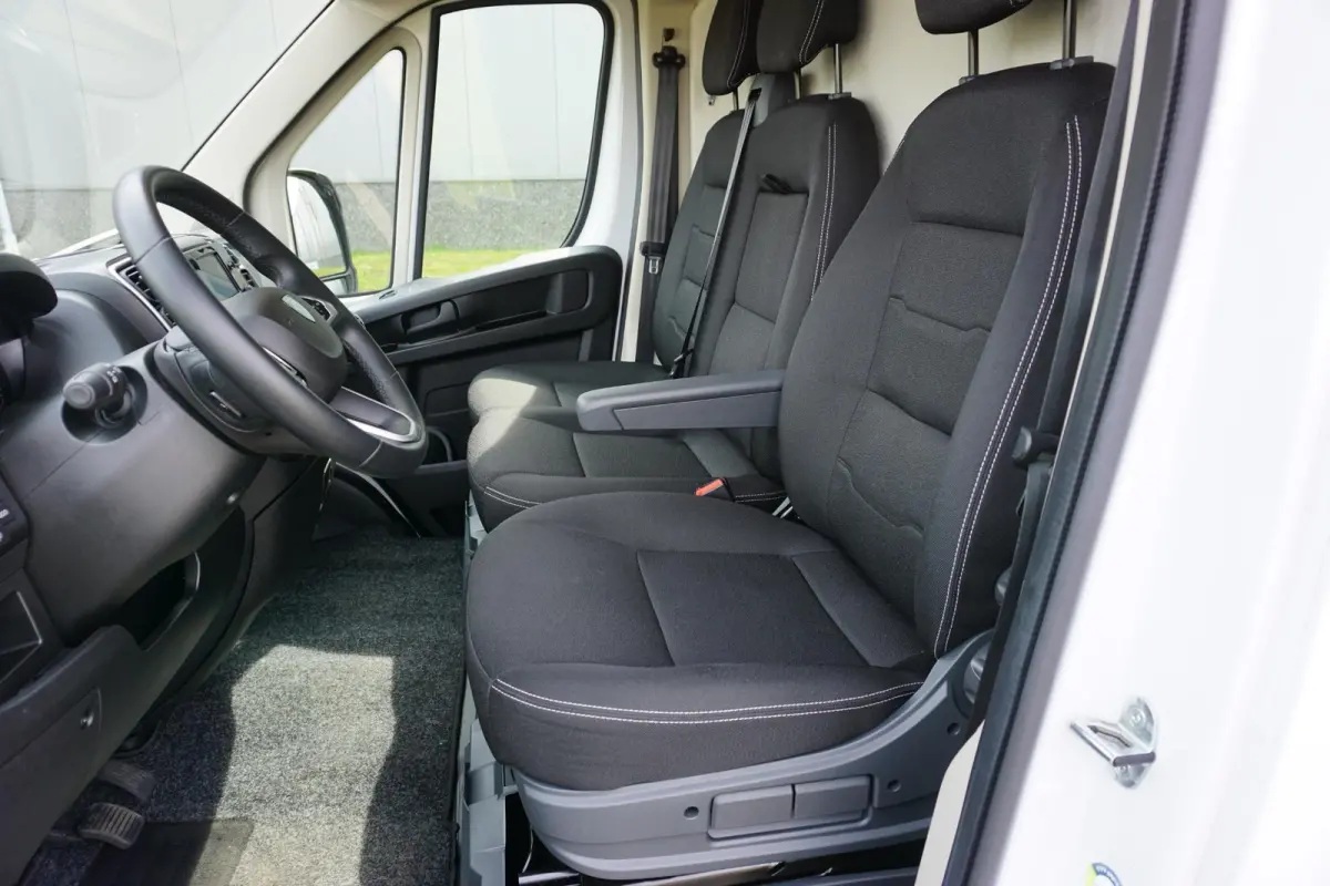 2.2 BlueHDi 140 S&S L3H2 3.5t |Standkachel |Camera |Cruise |Navi |Betimmering |Stoelverwarming |Bluetooth media en telefonie |1e eigenaar |Topstaat |Lage km-stand