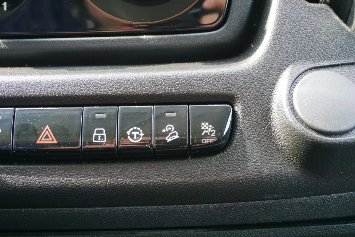 2.2 BlueHDi 140 S&S L3H2 3.5t |Standkachel |Camera |Cruise |Navi |Betimmering |Stoelverwarming |Bluetooth media en telefonie |1e eigenaar |Topstaat |Lage km-stand