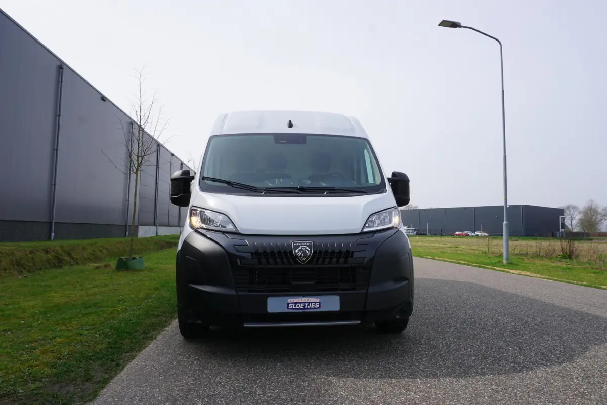 2.2 BlueHDi 140 S&S L3H2 3.5t |Standkachel |Camera |Cruise |Navi |Betimmering |Stoelverwarming |Bluetooth media en telefonie |1e eigenaar |Topstaat |Lage km-stand