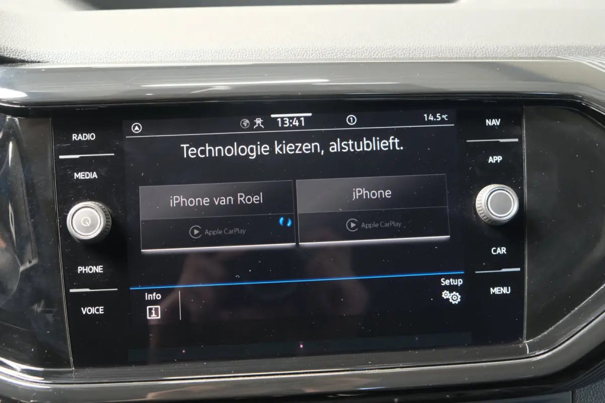 1.0 TSI Life - N.A.P. Airco, Cruise, Carplay, Camera, PDC.