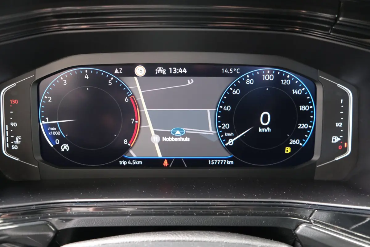 1.0 TSI Life - N.A.P. Airco, Cruise, Carplay, Camera, PDC.