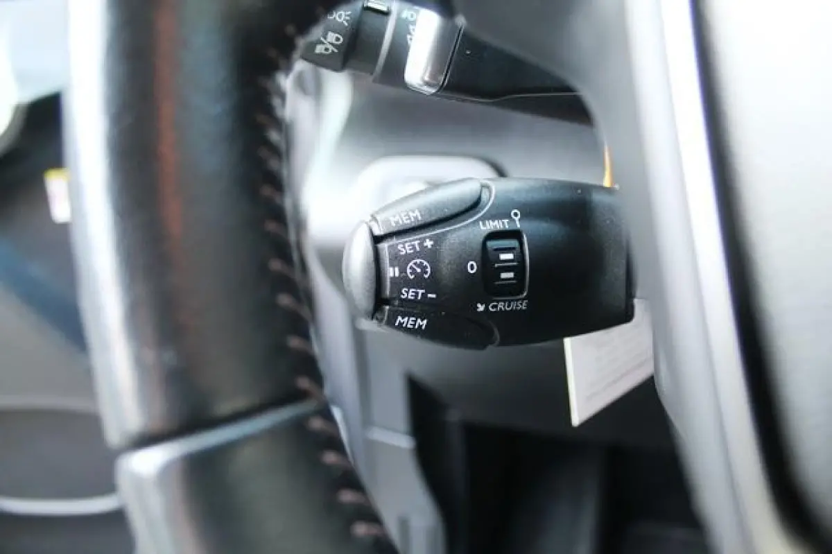 1.2 Puretech Allure | Automaat | Clima | Carplay/Android