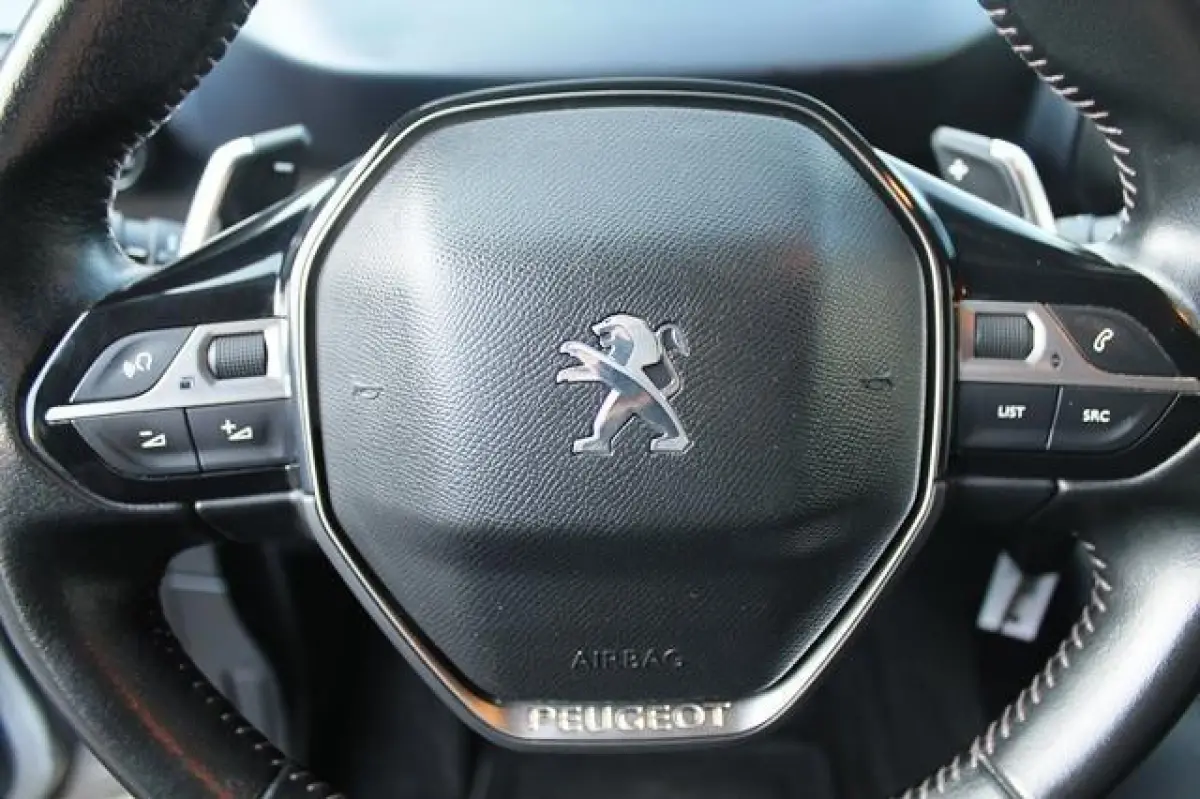 1.2 Puretech Allure | Automaat | Clima | Carplay/Android
