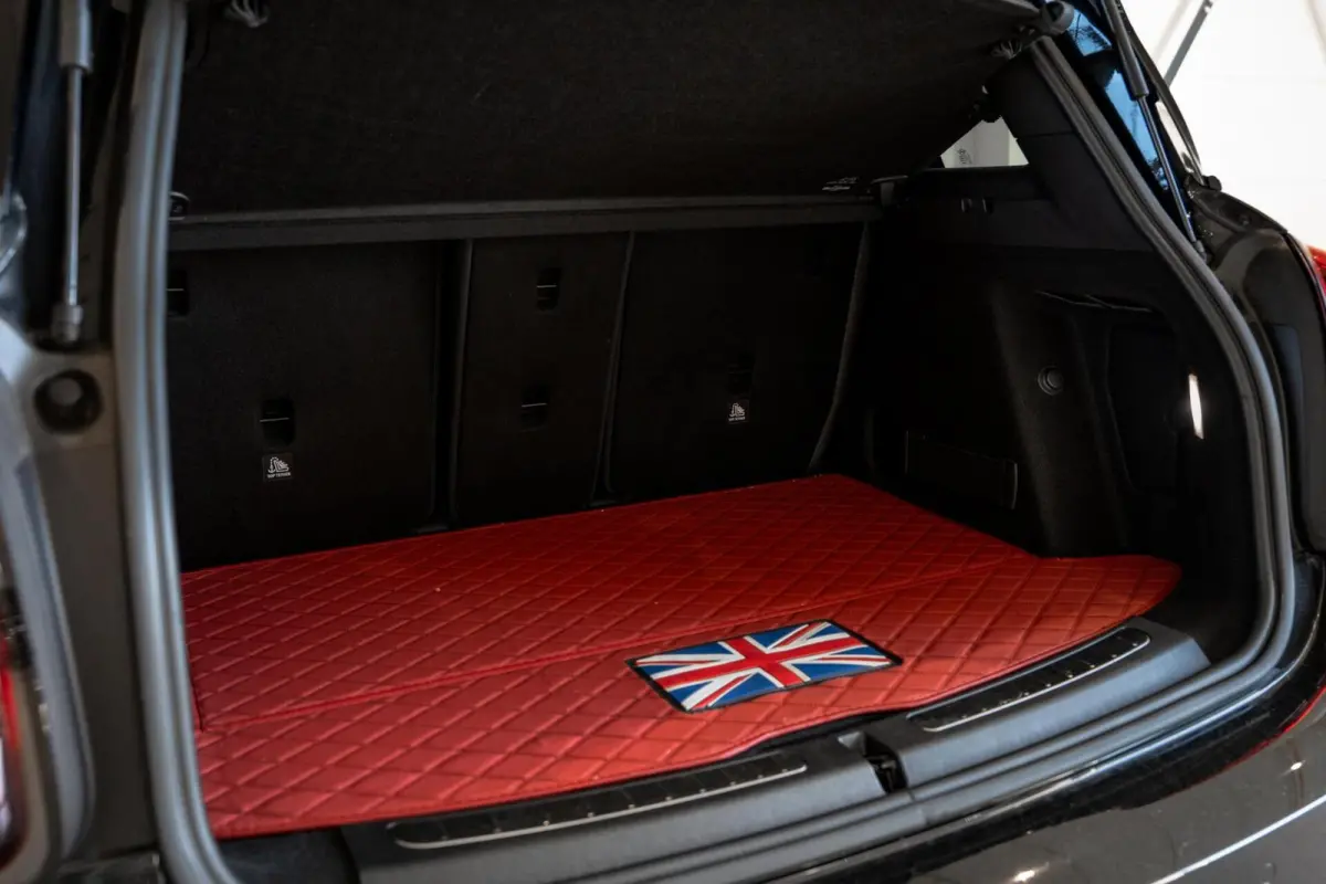 1.5 One Business Edition / Climate / Sportstoelen / Dlr. Ond.