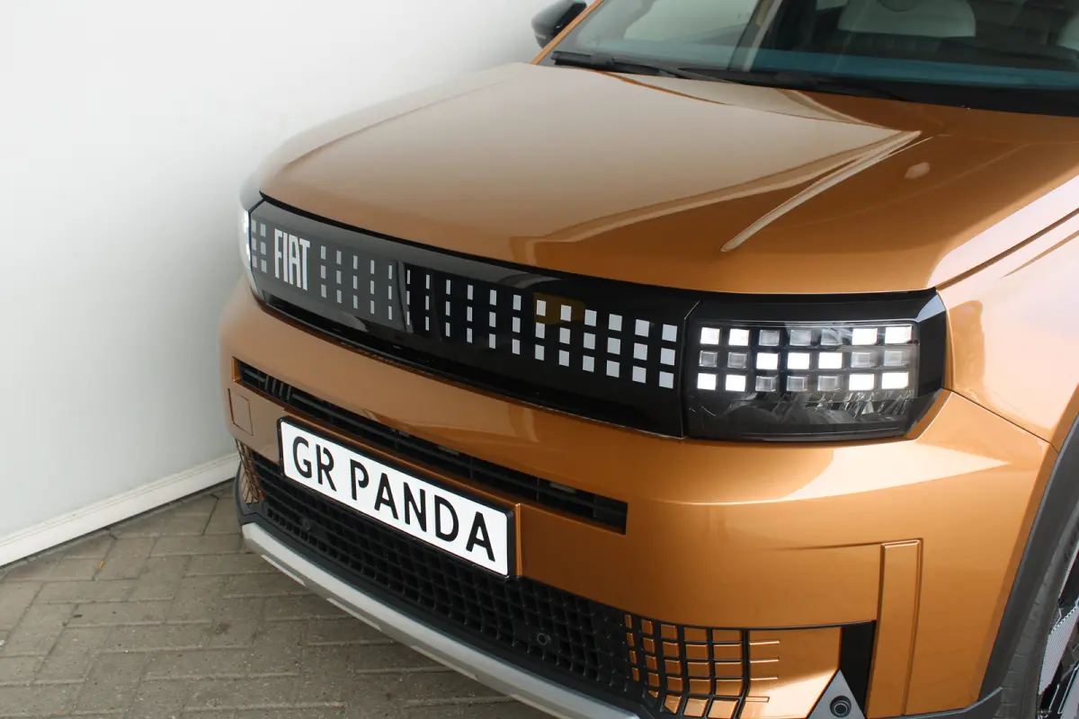 La Prima | 8 Jaar garantie | Camera | Navigatie | Stoel- & stuurverwarming | LED koplampen | Cruise control |