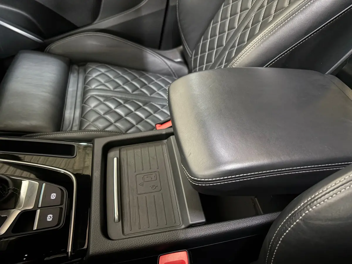 55 TFSI e 3x S-line, Pano, 3D cam, Sfeerlicht
