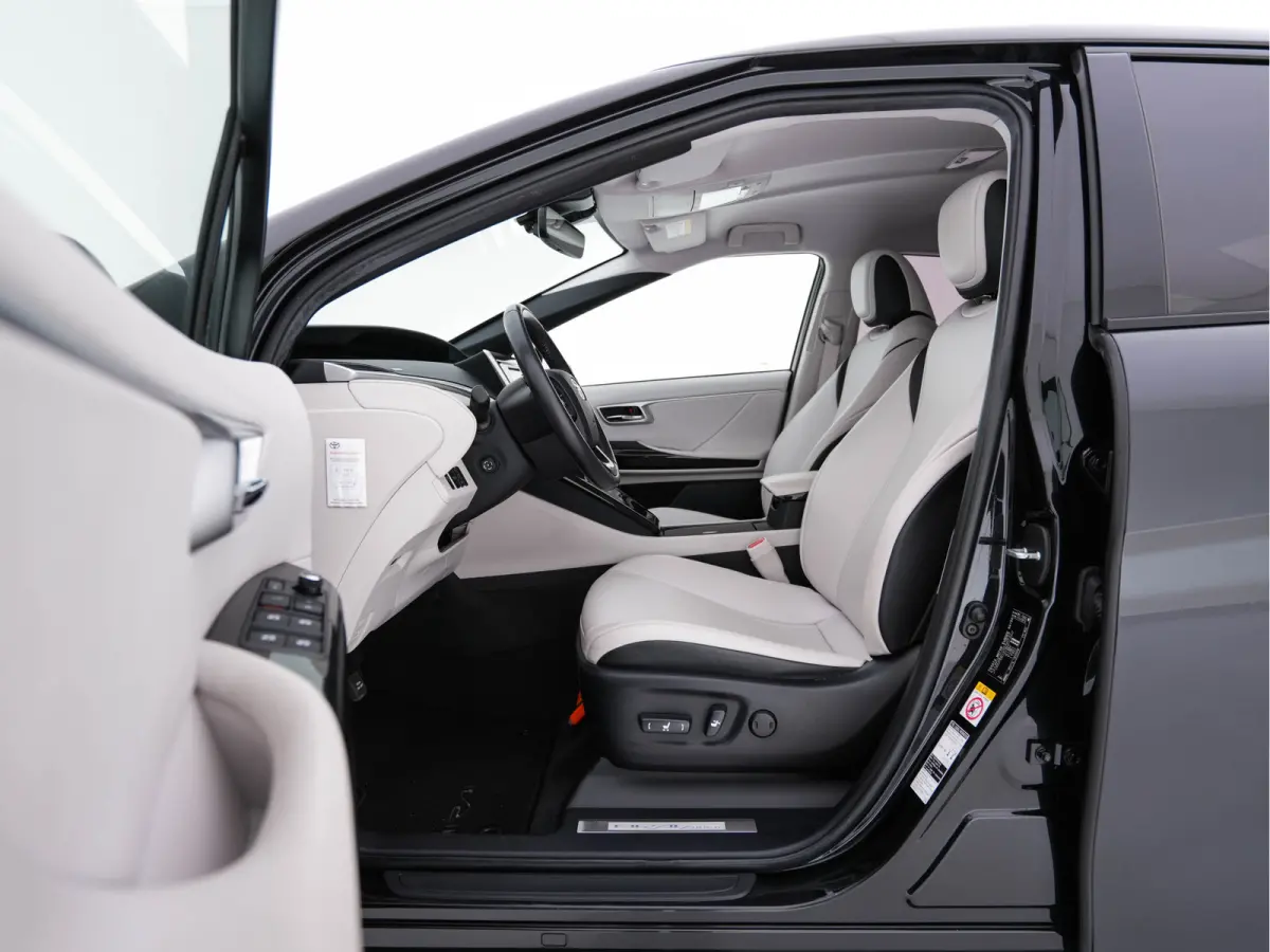 FCV Executive [ HYDROGEN ] (INCL-BTW) Aut. *LEATHER | FULL-LED | JBL-SOUND | CAMERA | KEYLESS | MEMORY-PACK | ADAPTIVE-CRUISE | BLIND-SPOT |  DAB | NAVI-FULLMAP | DIGICOCKPIT | COMFORTSEATS 