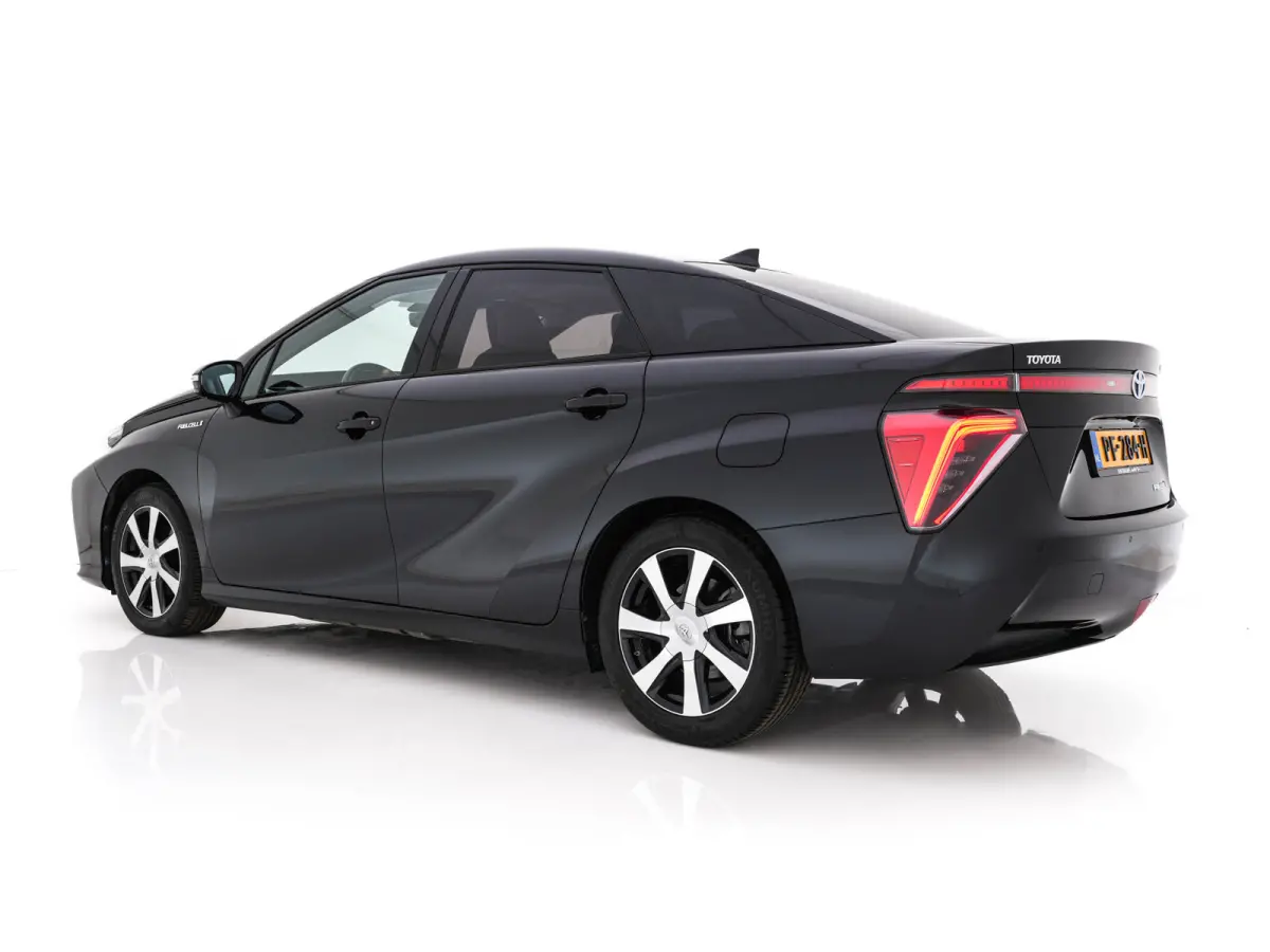 FCV Executive [ HYDROGEN ] (INCL-BTW) Aut. *LEATHER | FULL-LED | JBL-SOUND | CAMERA | KEYLESS | MEMORY-PACK | ADAPTIVE-CRUISE | BLIND-SPOT |  DAB | NAVI-FULLMAP | DIGICOCKPIT | COMFORTSEATS 