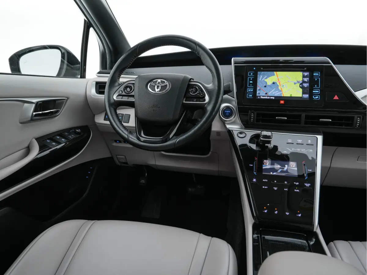 FCV Executive [ HYDROGEN ] (INCL-BTW) Aut. *LEATHER | FULL-LED | JBL-SOUND | CAMERA | KEYLESS | MEMORY-PACK | ADAPTIVE-CRUISE | BLIND-SPOT |  DAB | NAVI-FULLMAP | DIGICOCKPIT | COMFORTSEATS 