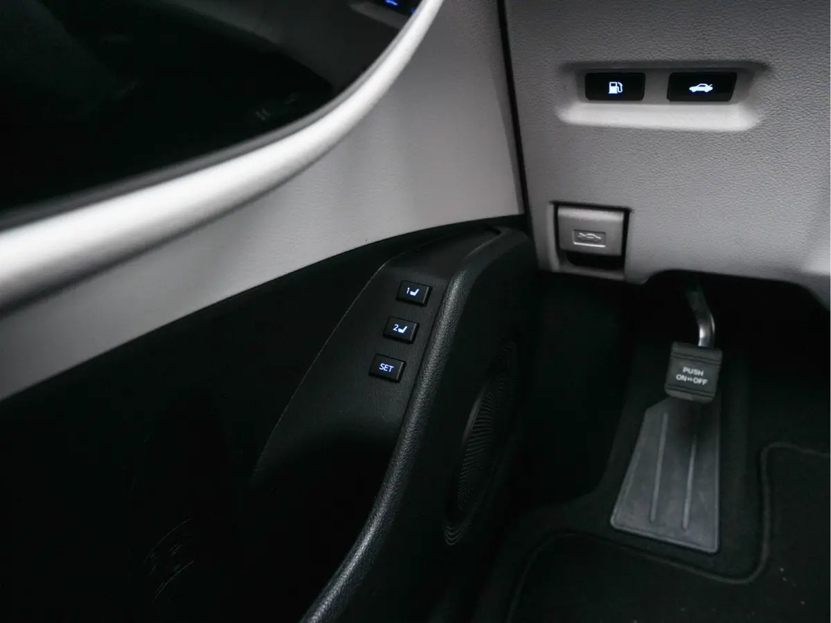 FCV Executive [ HYDROGEN ] (INCL-BTW) Aut. *LEATHER | FULL-LED | JBL-SOUND | CAMERA | KEYLESS | MEMORY-PACK | ADAPTIVE-CRUISE | BLIND-SPOT |  DAB | NAVI-FULLMAP | DIGICOCKPIT | COMFORTSEATS 