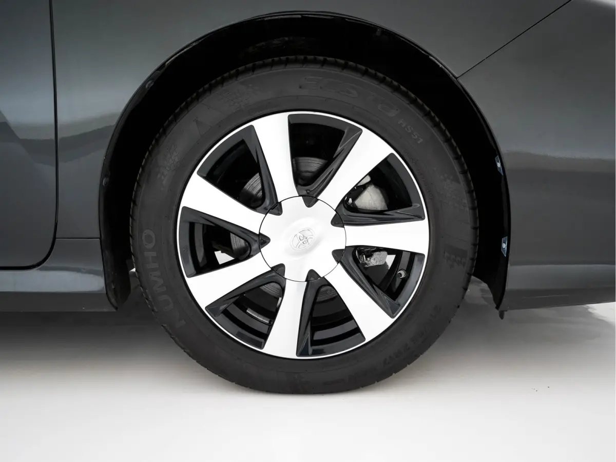FCV Executive [ HYDROGEN ] (INCL-BTW) Aut. *LEATHER | FULL-LED | JBL-SOUND | CAMERA | KEYLESS | MEMORY-PACK | ADAPTIVE-CRUISE | BLIND-SPOT |  DAB | NAVI-FULLMAP | DIGICOCKPIT | COMFORTSEATS 