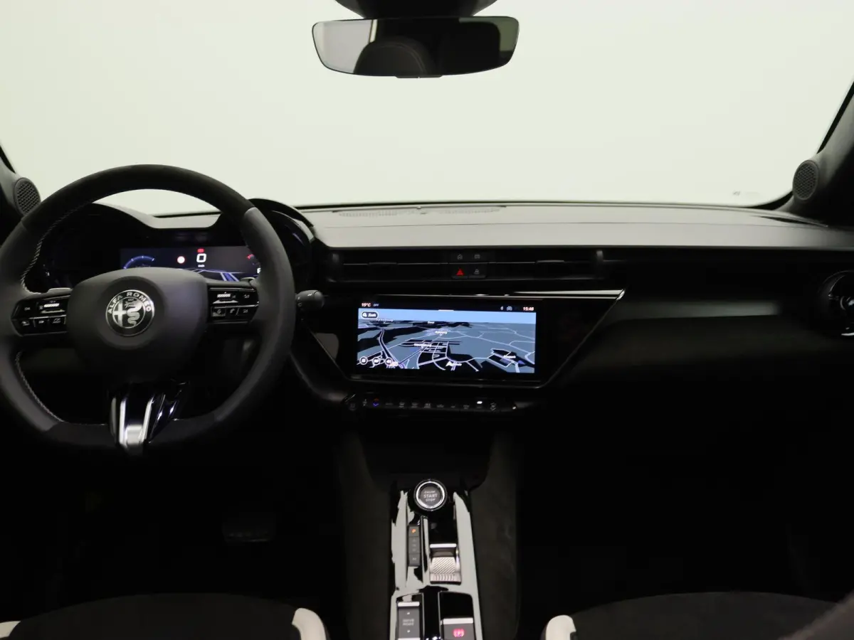 1.2 Turbo Hybrid Ibrida Sport Speciale | Alcantara | Panoramadak | Technopack