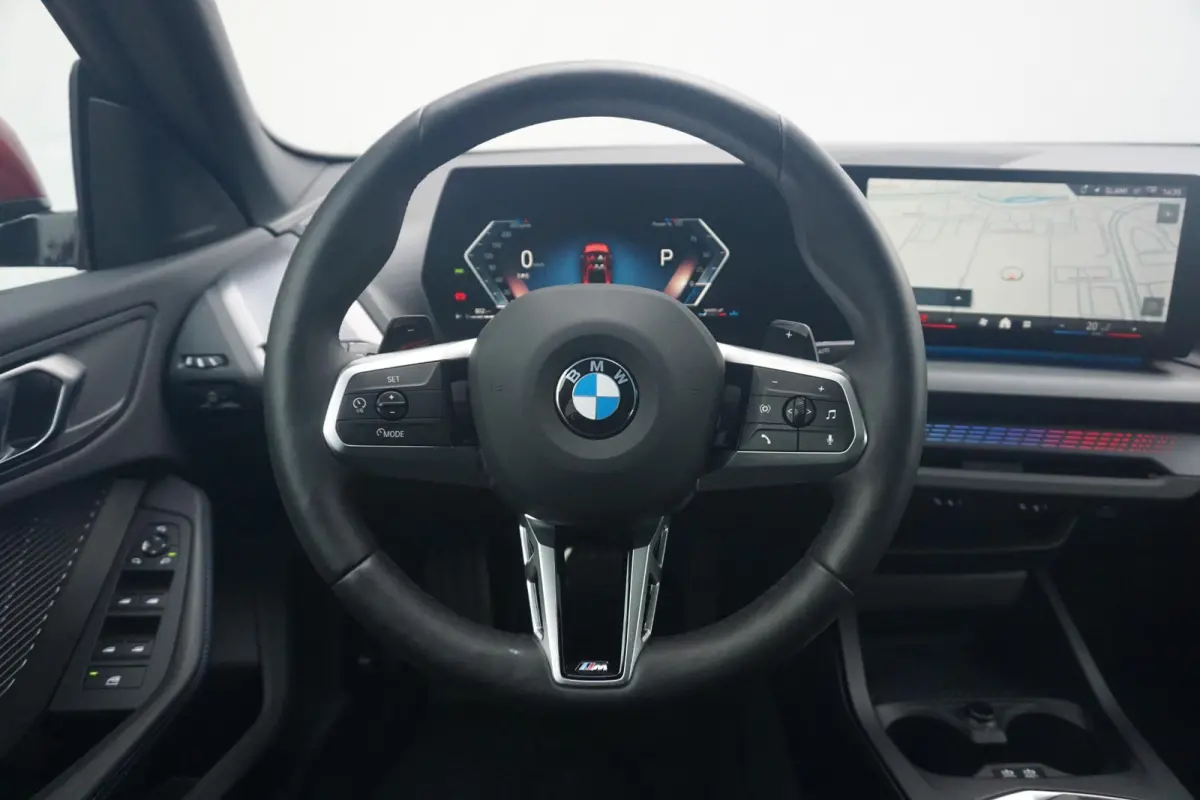 220 M Sportpakket Pro 19'' / Panoramadak / Comfort Access / Driving Assistant