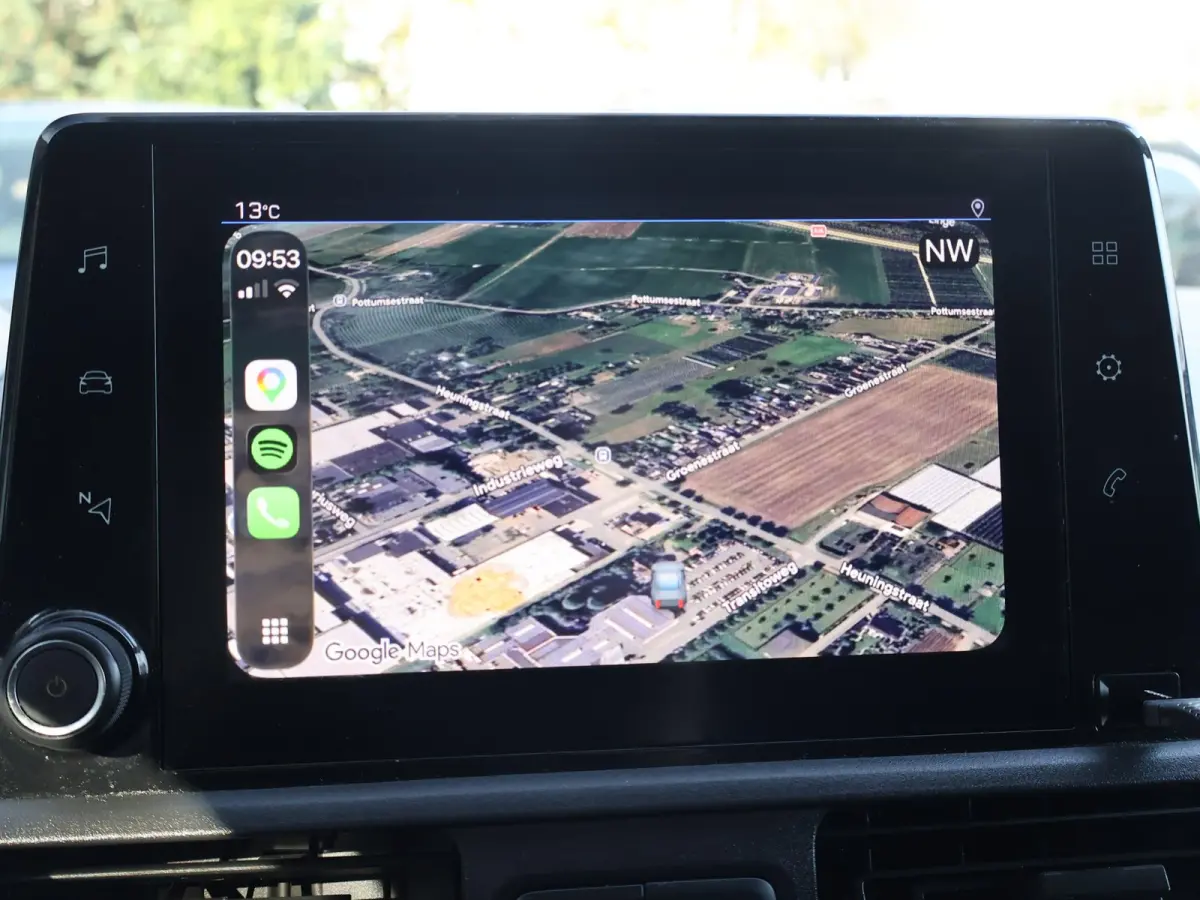 1.5 BLUEHDI 100 PK PREMIUM + BOTT KAST | 230V OMVORMER | TREKHAAK | APPLE CARPLAY