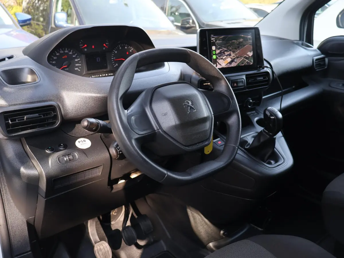 1.5 BLUEHDI 100 PK PREMIUM + BOTT KAST | 230V OMVORMER | TREKHAAK | APPLE CARPLAY