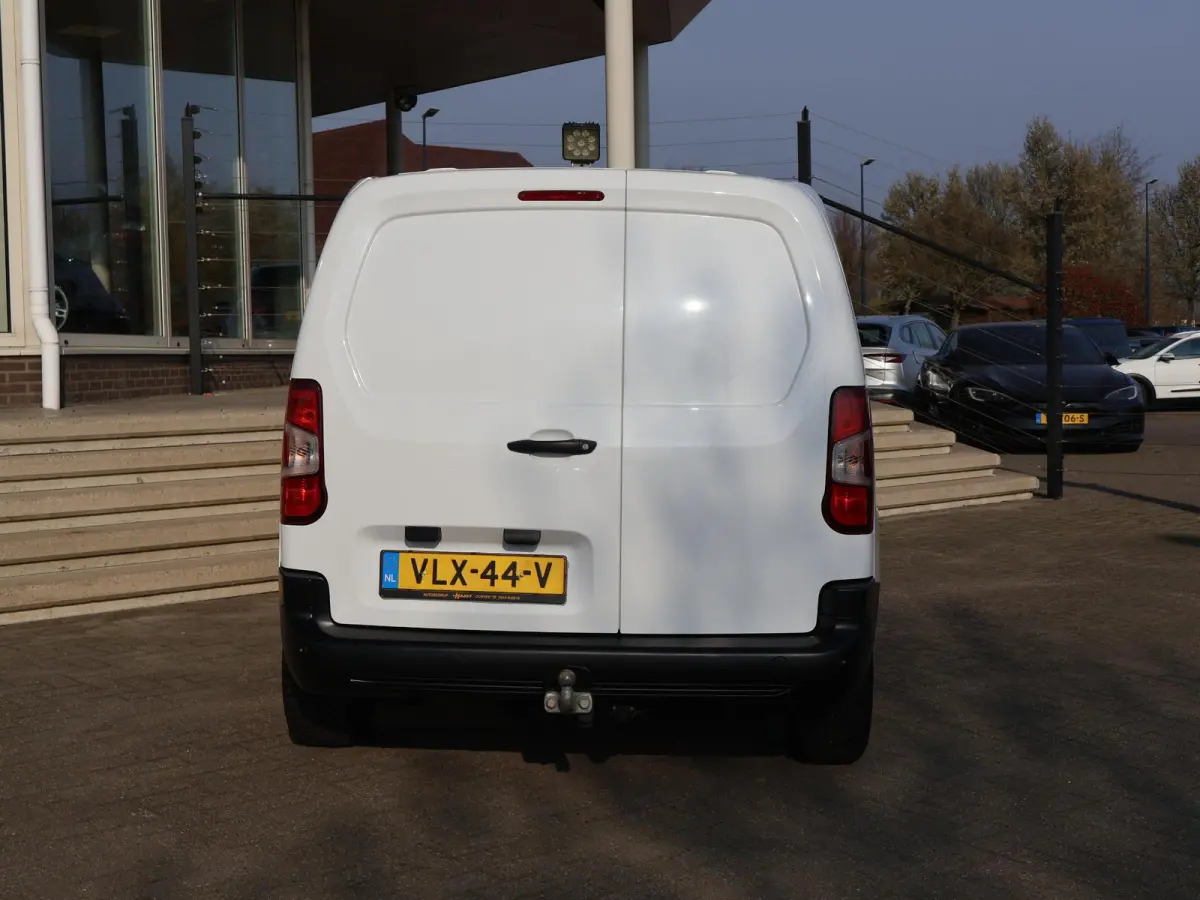 1.5 BLUEHDI 100 PK PREMIUM + BOTT KAST | 230V OMVORMER | TREKHAAK | APPLE CARPLAY