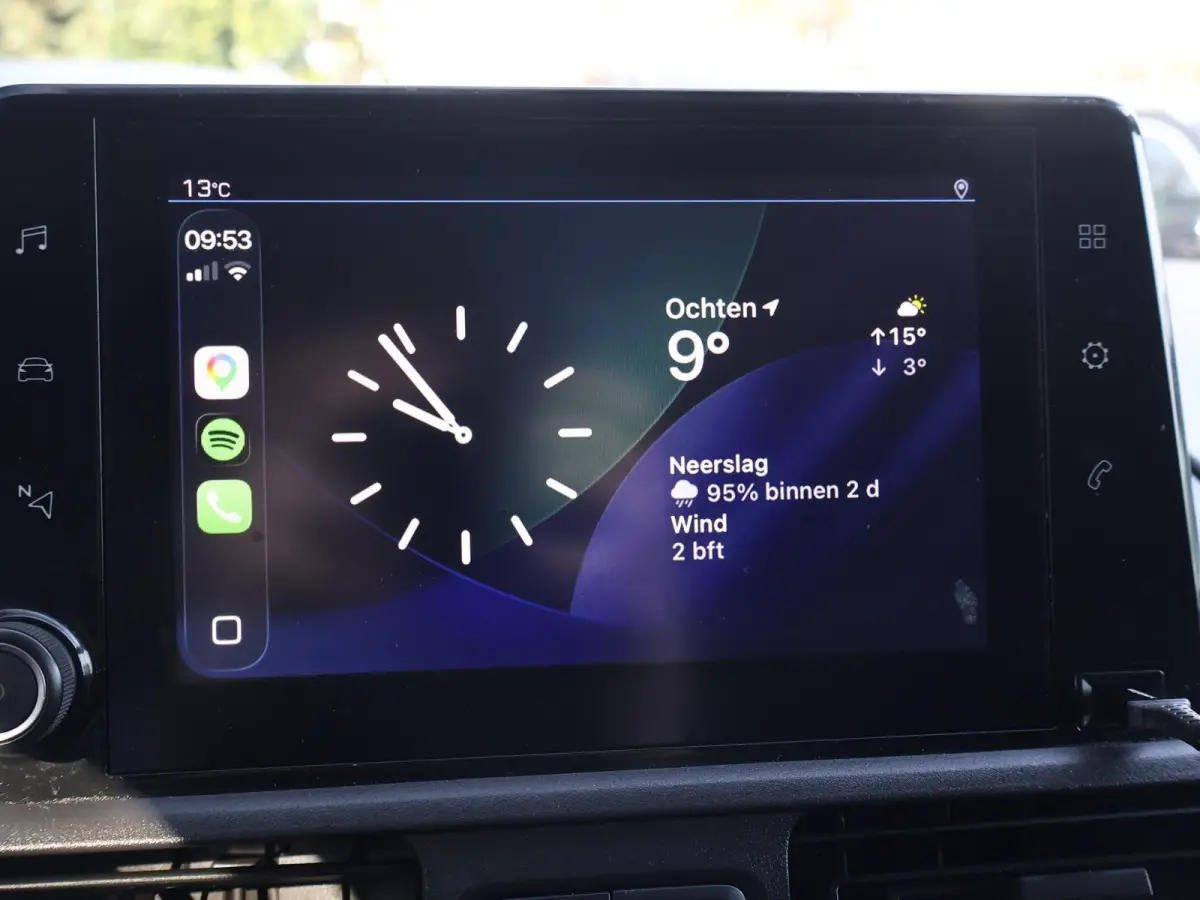 1.5 BLUEHDI 100 PK PREMIUM + BOTT KAST | 230V OMVORMER | TREKHAAK | APPLE CARPLAY