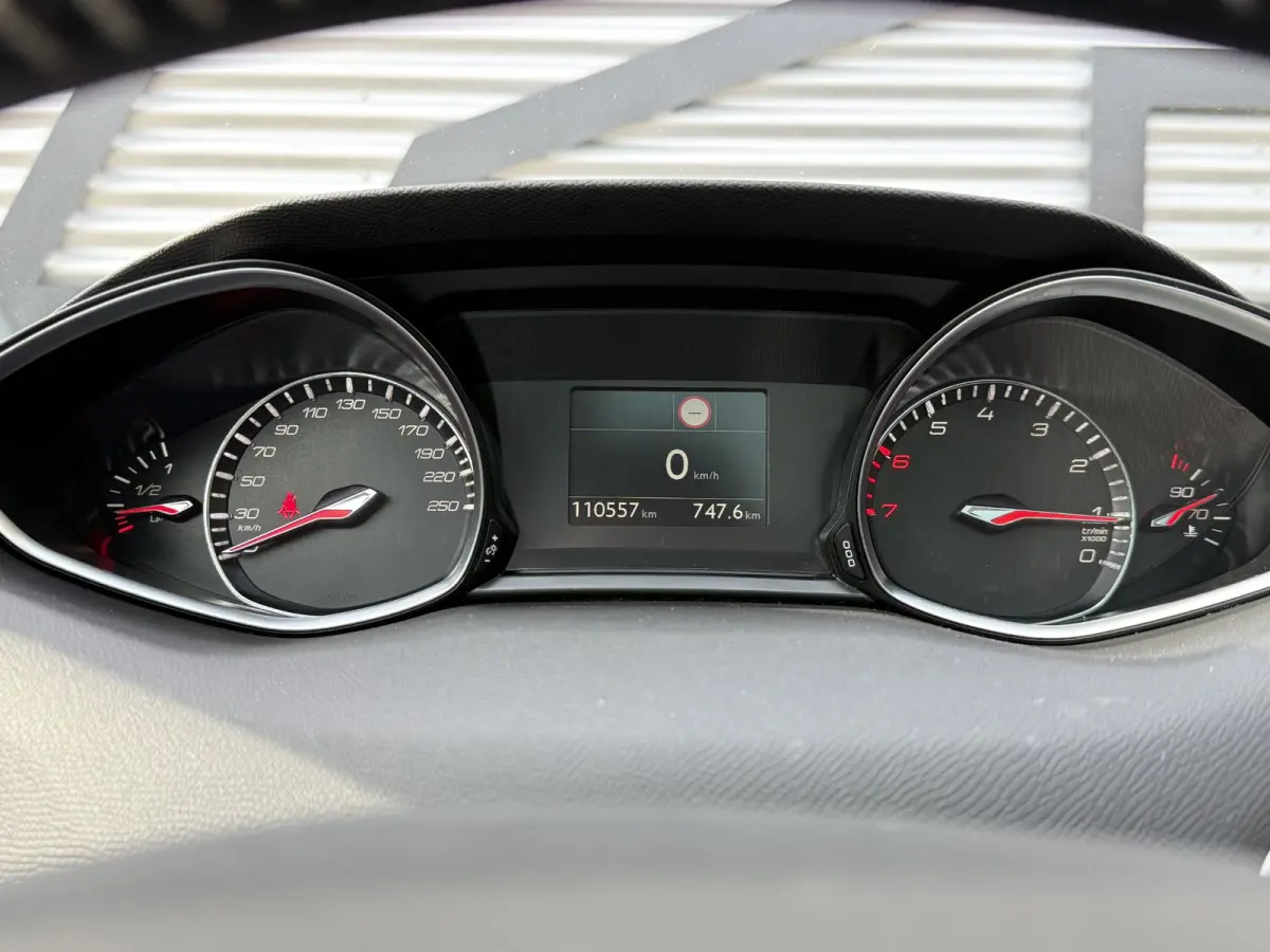 1.2 PureTech Allure 2e Eigenaar|Navi|Clima|Pano|Cruise|Carplay|PDC V+A|D-riem vv in 2024|N.A.P|APK tot 02-2027