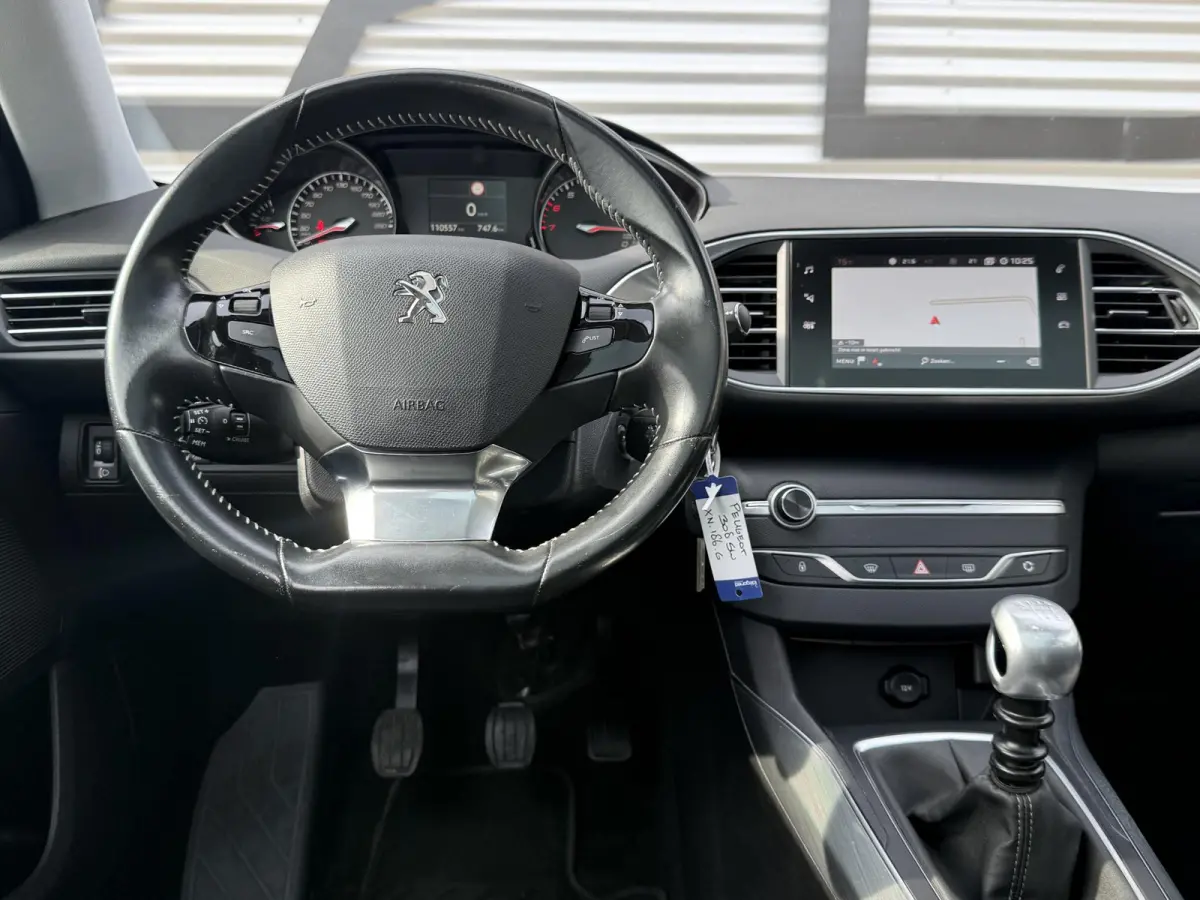 1.2 PureTech Allure 2e Eigenaar|Navi|Clima|Pano|Cruise|Carplay|PDC V+A|D-riem vv in 2024|N.A.P|APK tot 02-2027
