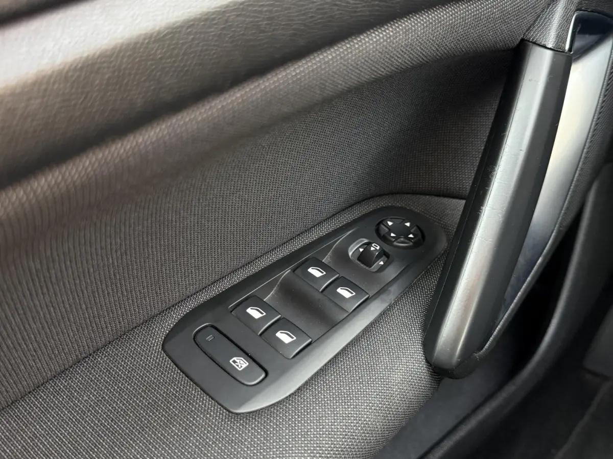 1.2 PureTech Allure 2e Eigenaar|Navi|Clima|Pano|Cruise|Carplay|PDC V+A|D-riem vv in 2024|N.A.P|APK tot 02-2027