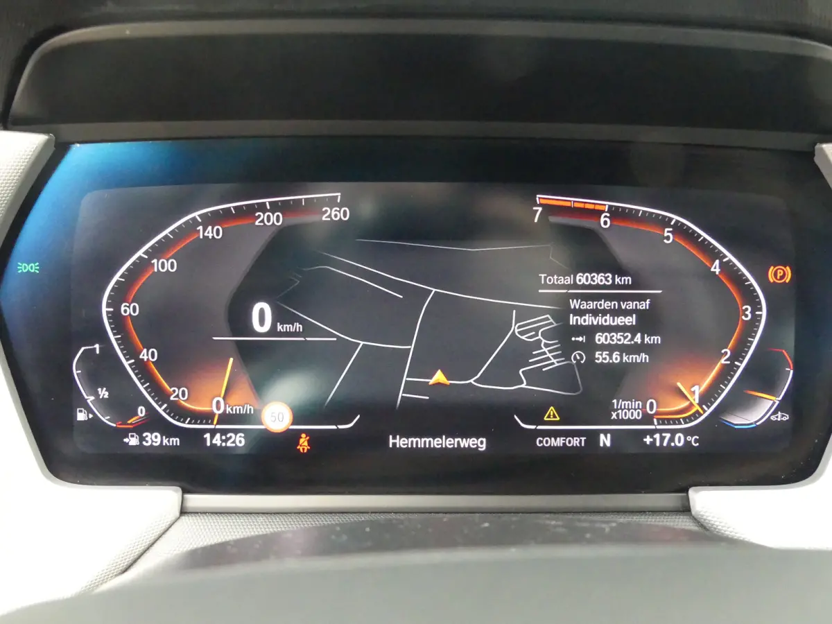 118i Business Edition | PARKEERSENSOREN V+A | APPLE CARPLAY / ANDRIOD AUTO | NAVI |