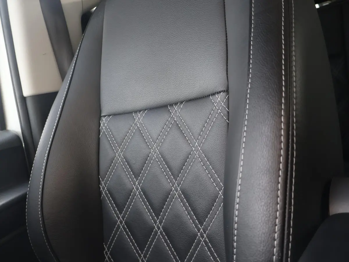 114 CDI 136 PK AUT. LANG DUBBEL CABINE + LEDER | 19 INCH LMV | TREKHAAK | NAVIGATIE