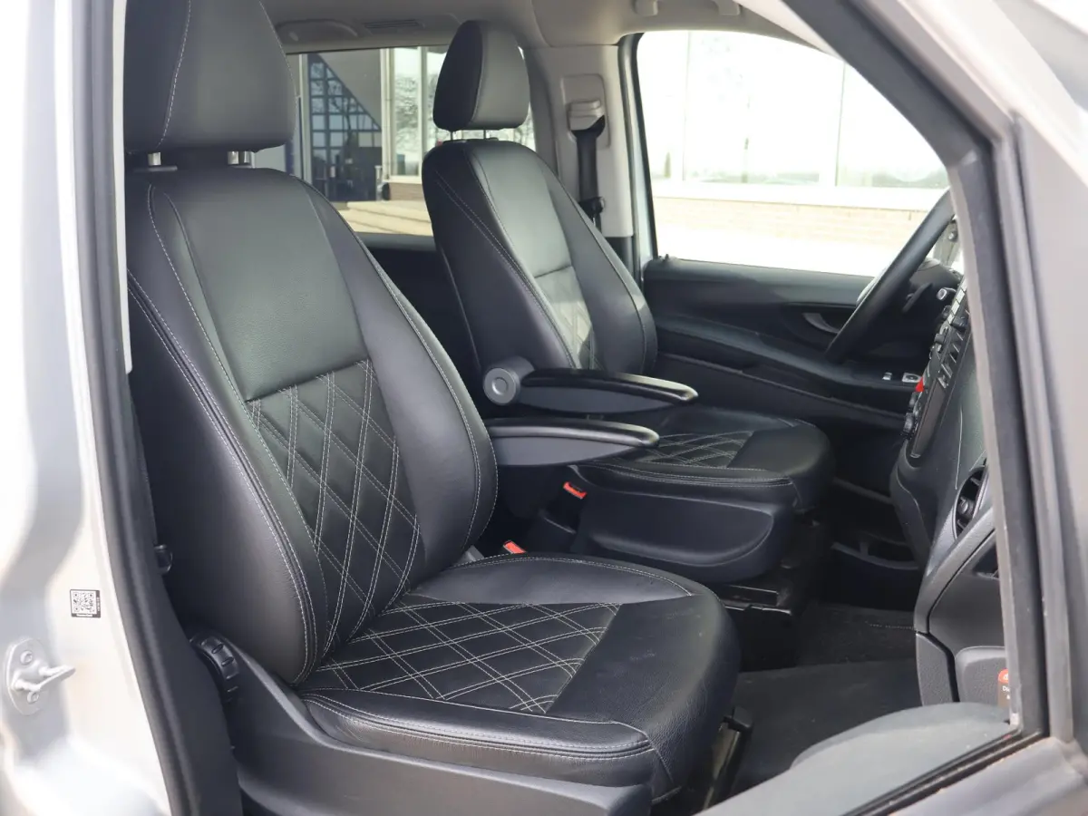 114 CDI 136 PK AUT. LANG DUBBEL CABINE + LEDER | 19 INCH LMV | TREKHAAK | NAVIGATIE