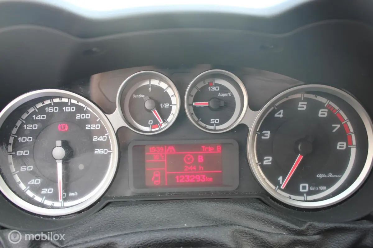 0.9 TwinAir ECO Super NAVI / CLIMATE / CRUISE
