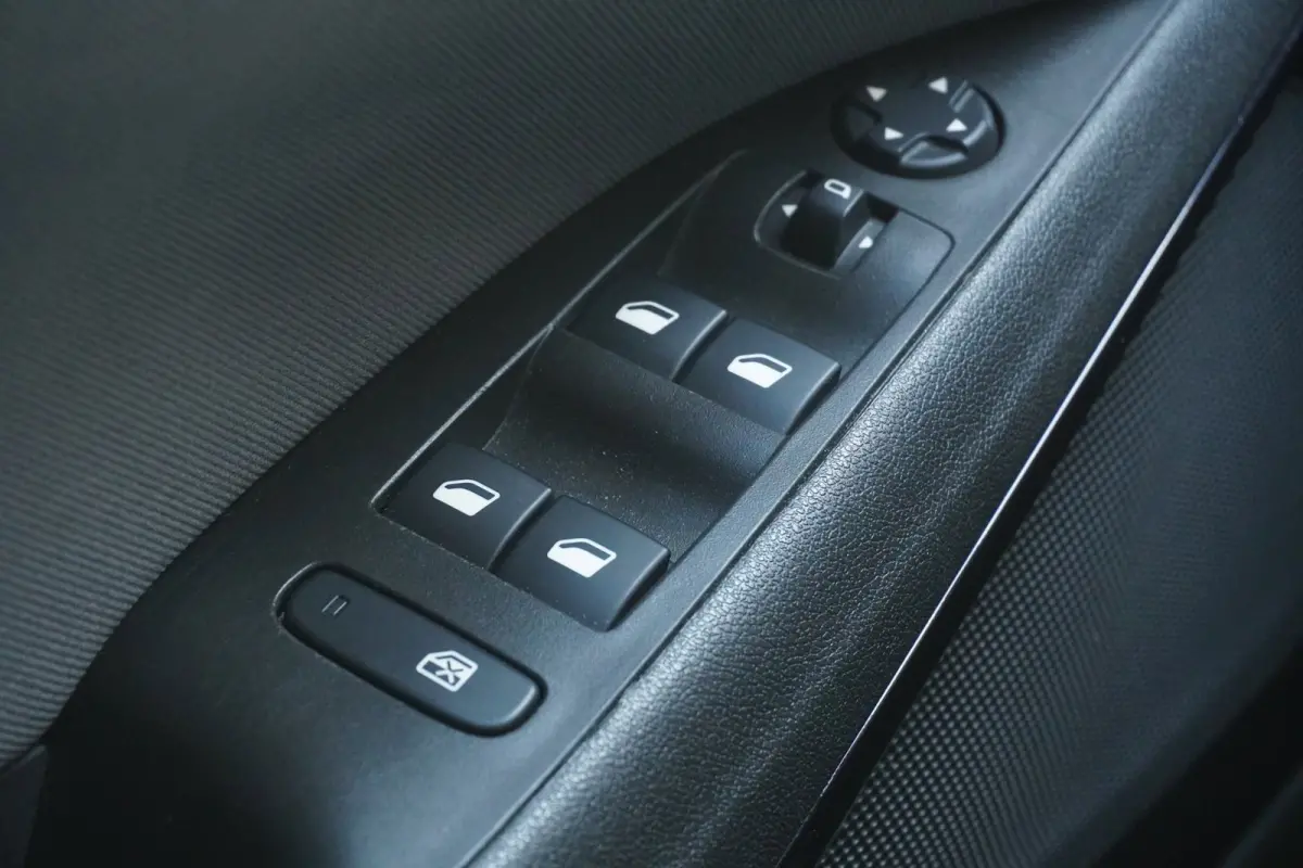 1.2 Turbo 120 Jaar Edition + Nieuwe Distributie-snaar = DEALER KWALITEIT !!