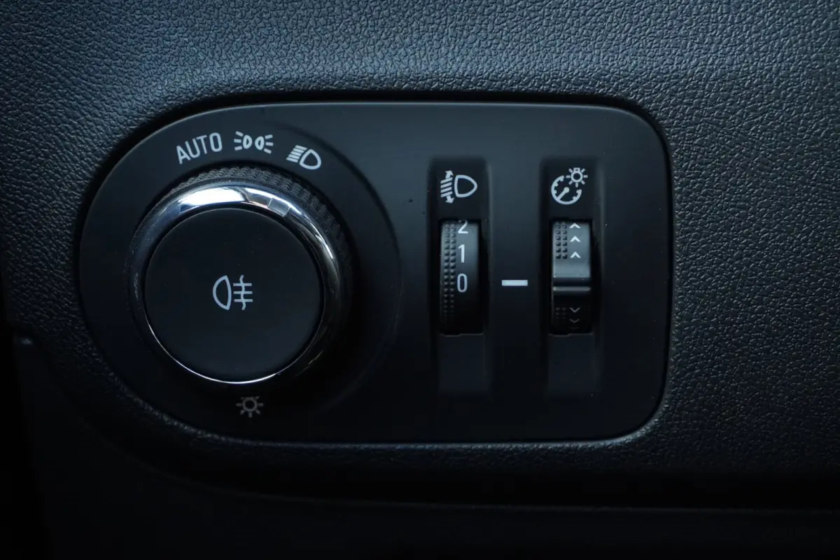 1.2 Turbo 120 Jaar Edition + Nieuwe Distributie-snaar = DEALER KWALITEIT !!