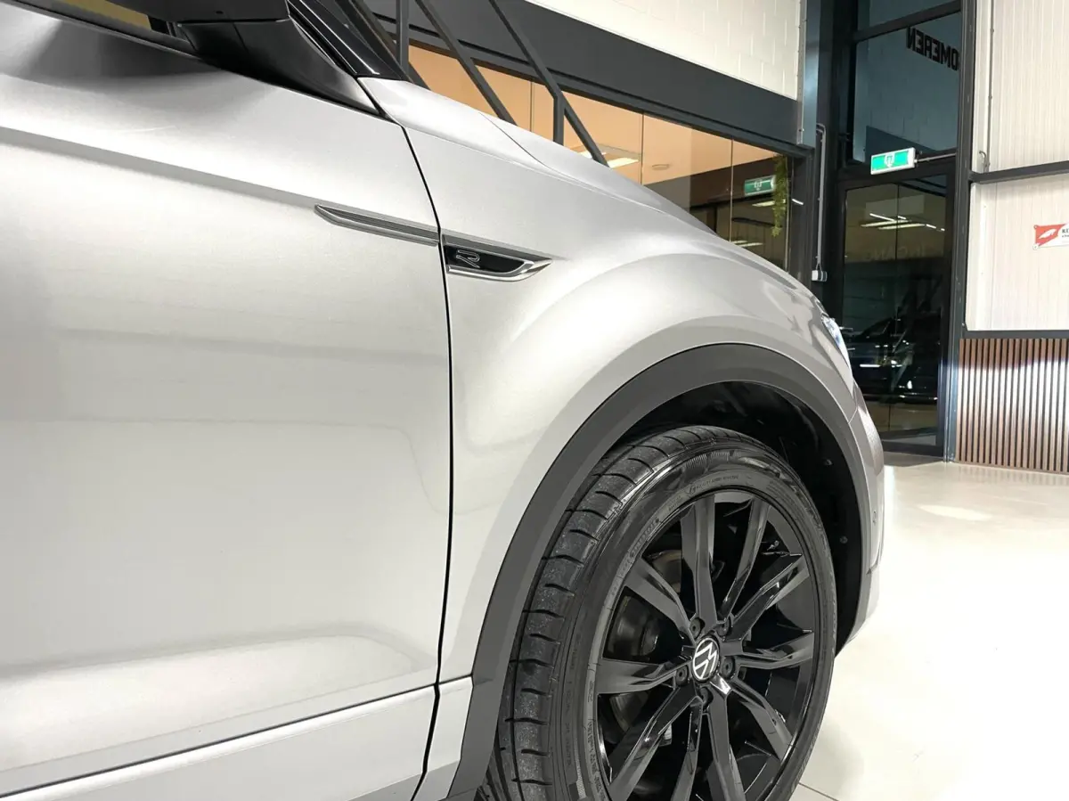 1.5 TSI R-Line Black Style/ Cam/ Pano/ Keyless/ Matrix IQ/ 18''LMV