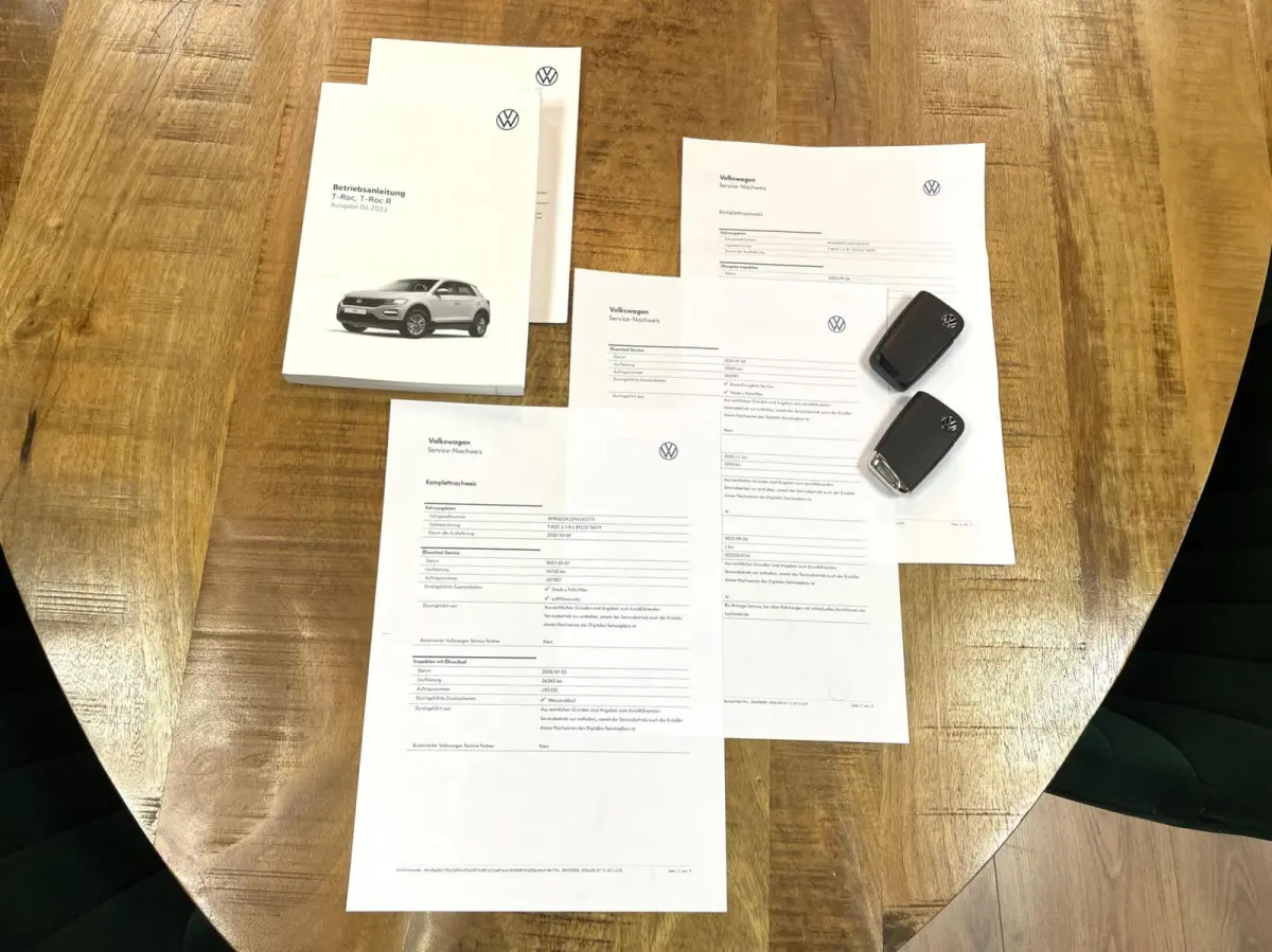 1.5 TSI R-Line Black Style/ Cam/ Pano/ Keyless/ Matrix IQ/ 18''LMV