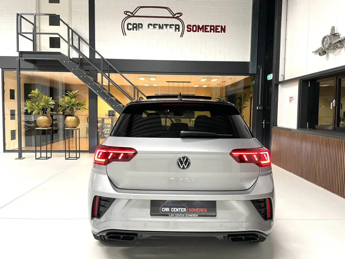 1.5 TSI R-Line Black Style/ Cam/ Pano/ Keyless/ Matrix IQ/ 18''LMV