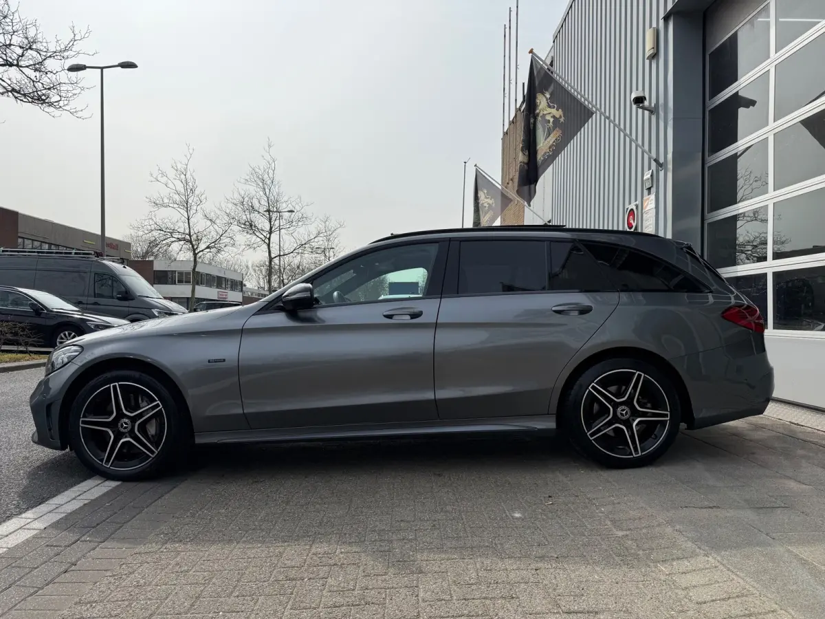 300 e AMG 360º/LEER/NAVI/PANO