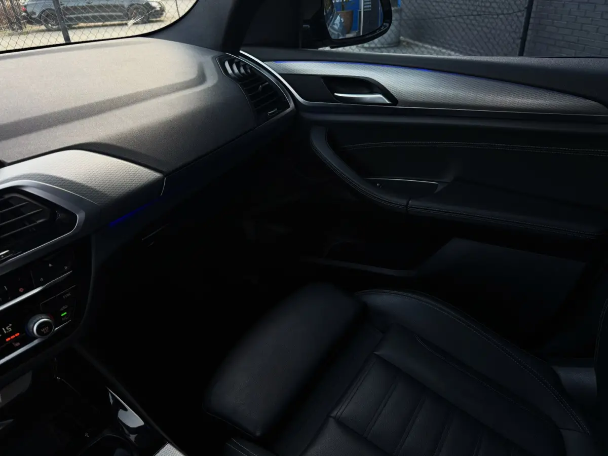 XDrive30i High Executive 252PK|M-Pakket|HUD|Pano|Sportstoelen|Led|AUT|DigitalCockpit|StoelVW|Leder interieur|Face Lift|PDC